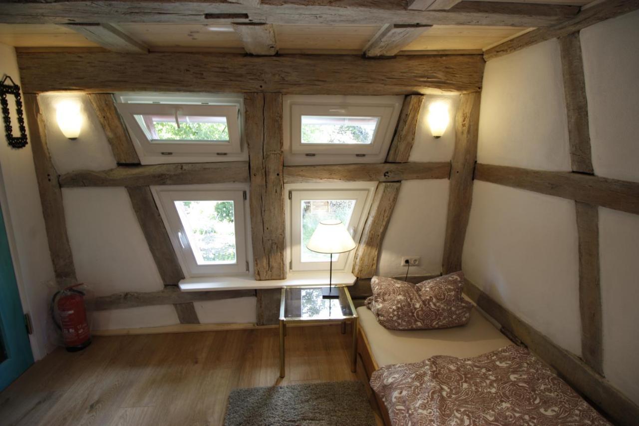 Gemuetliche Gaestezimmer In Einem Neu Sanierten Fachwerkhaus ザクセンハイム エクステリア 写真