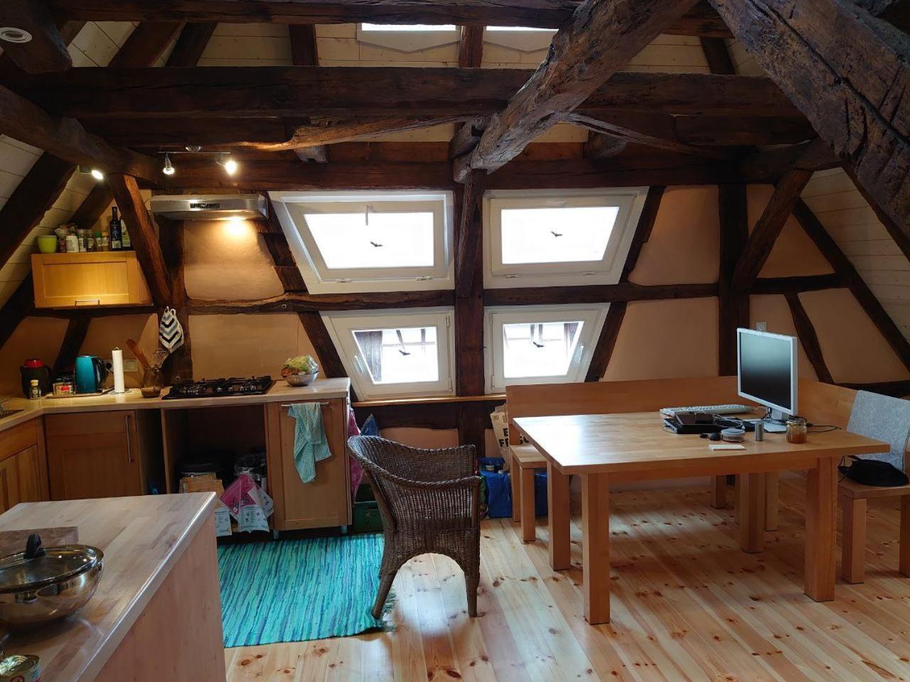 Gemuetliche Gaestezimmer In Einem Neu Sanierten Fachwerkhaus ザクセンハイム エクステリア 写真